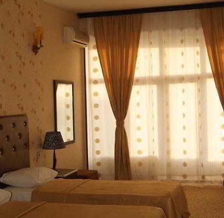 Avand Hotel Баку Екстериор снимка