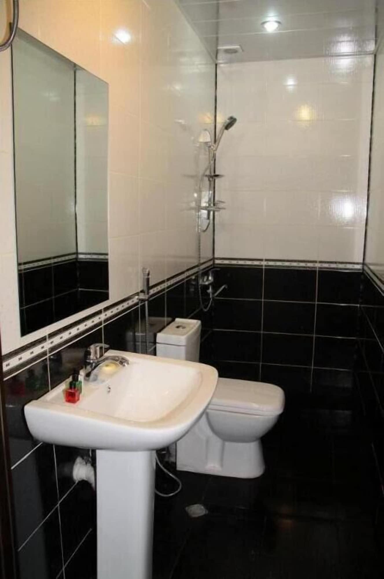 Avand Hotel Баку Екстериор снимка