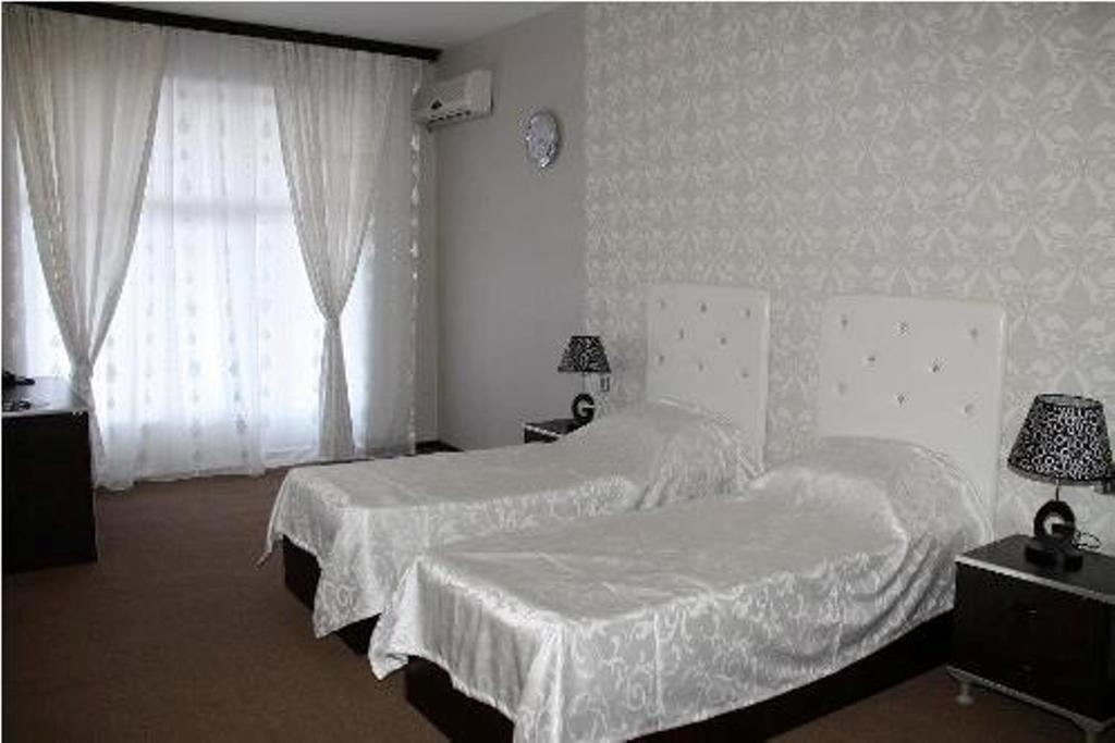 Avand Hotel Баку Екстериор снимка