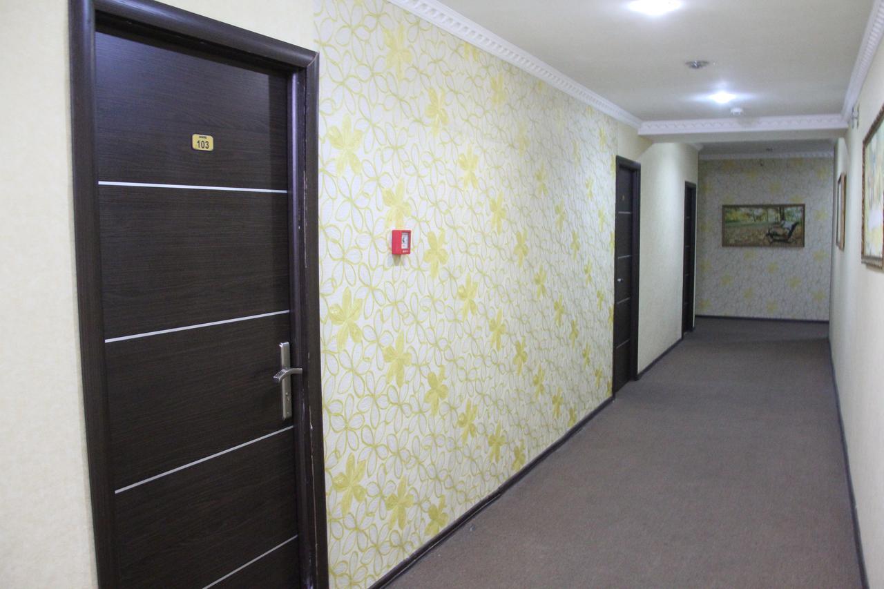 Avand Hotel Баку Екстериор снимка