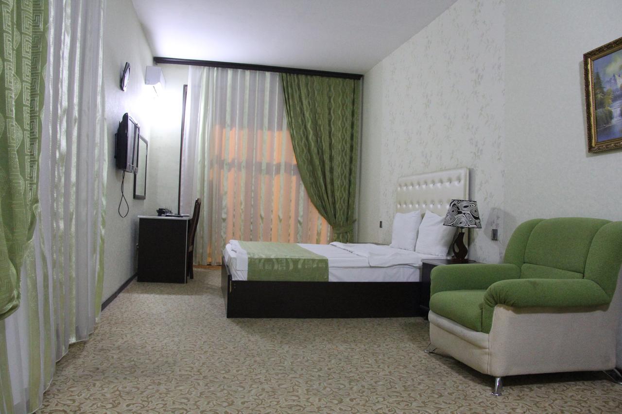 Avand Hotel Баку Екстериор снимка