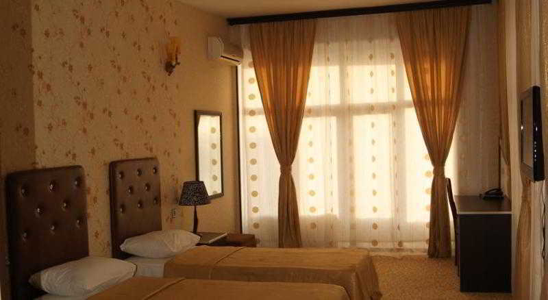 Avand Hotel Баку Екстериор снимка