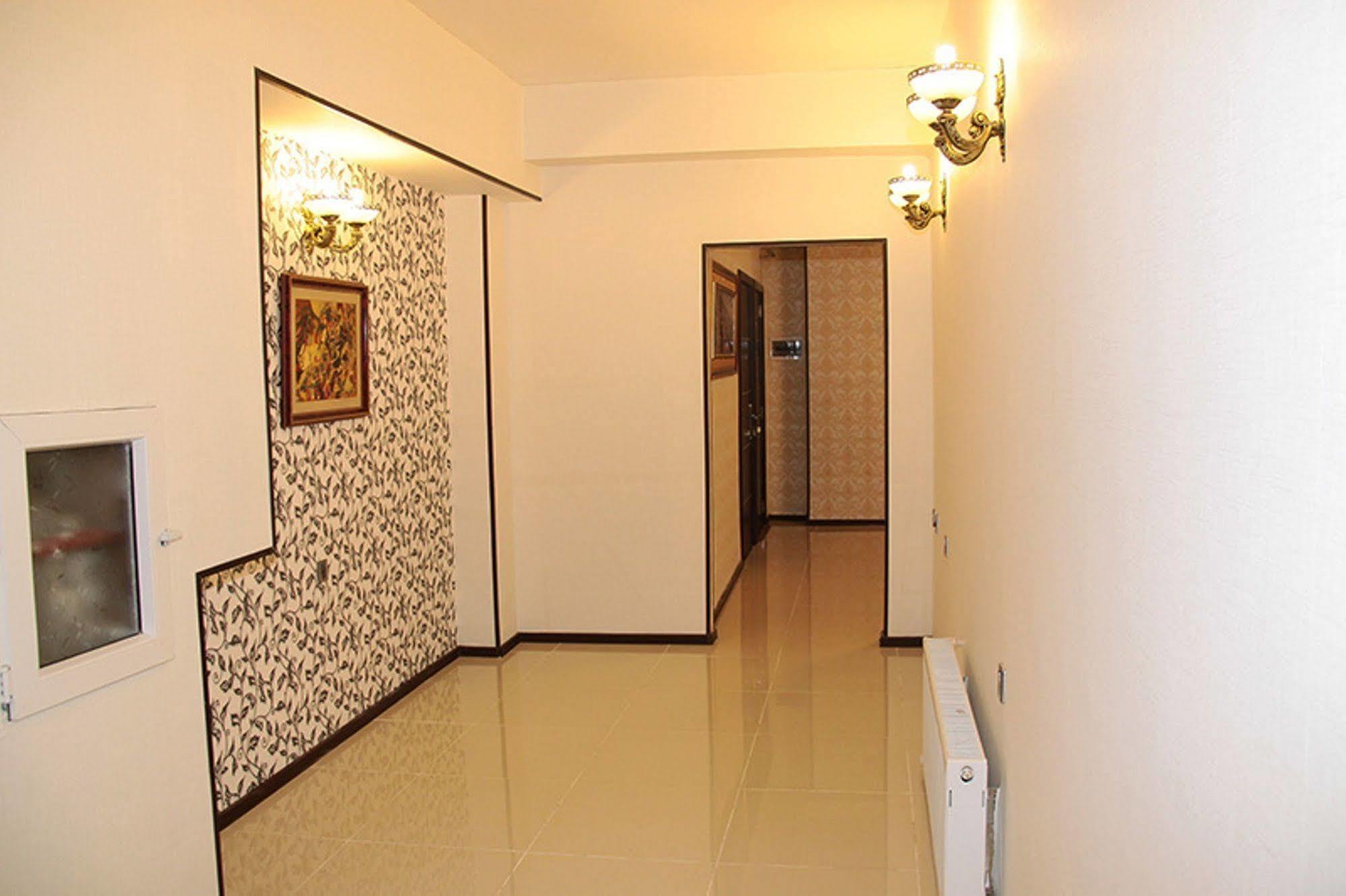 Avand Hotel Баку Екстериор снимка