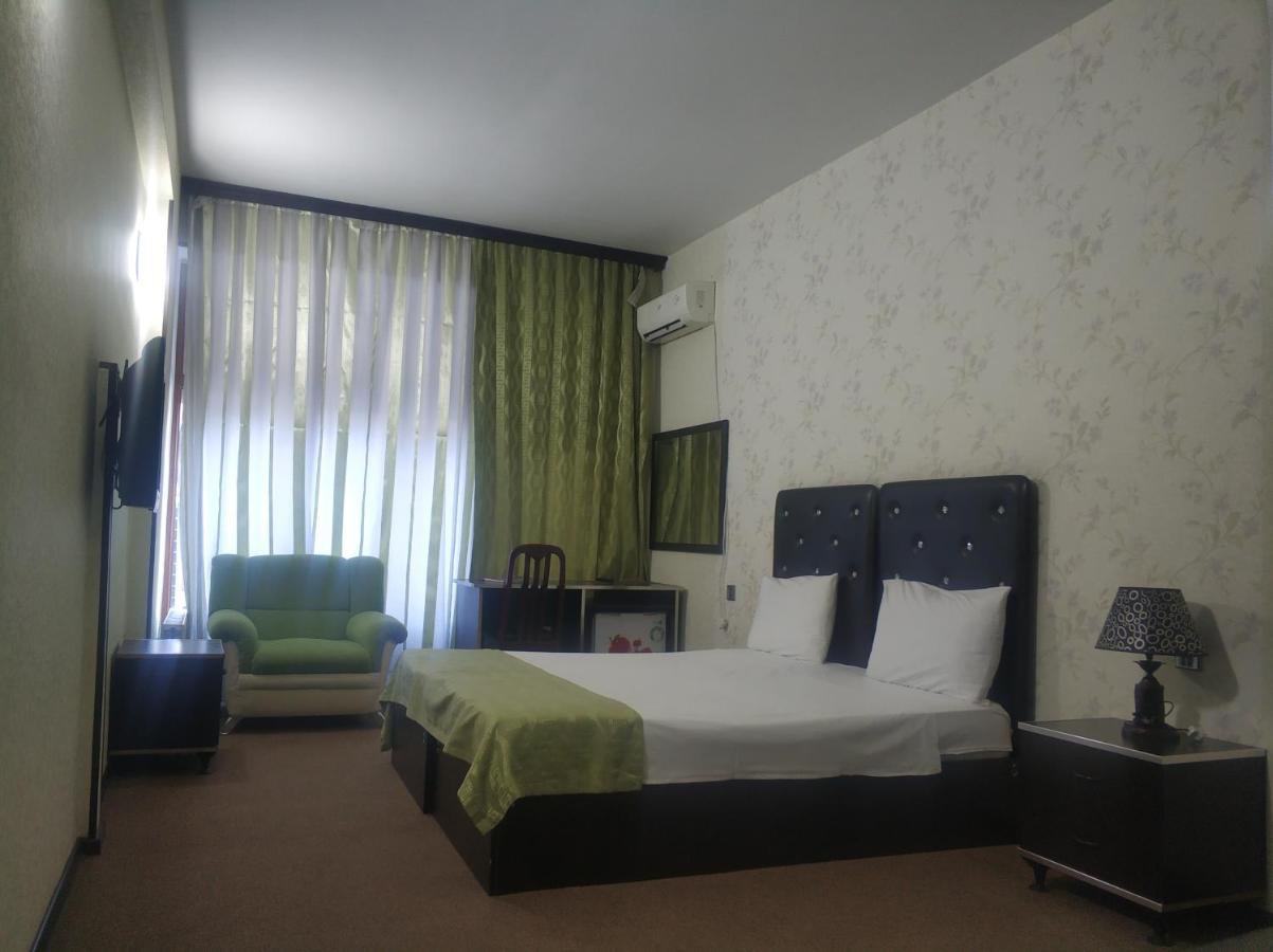 Avand Hotel Баку Екстериор снимка